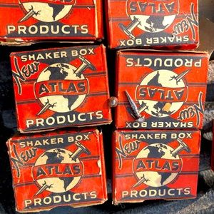 Vintage Shaker Box Nails